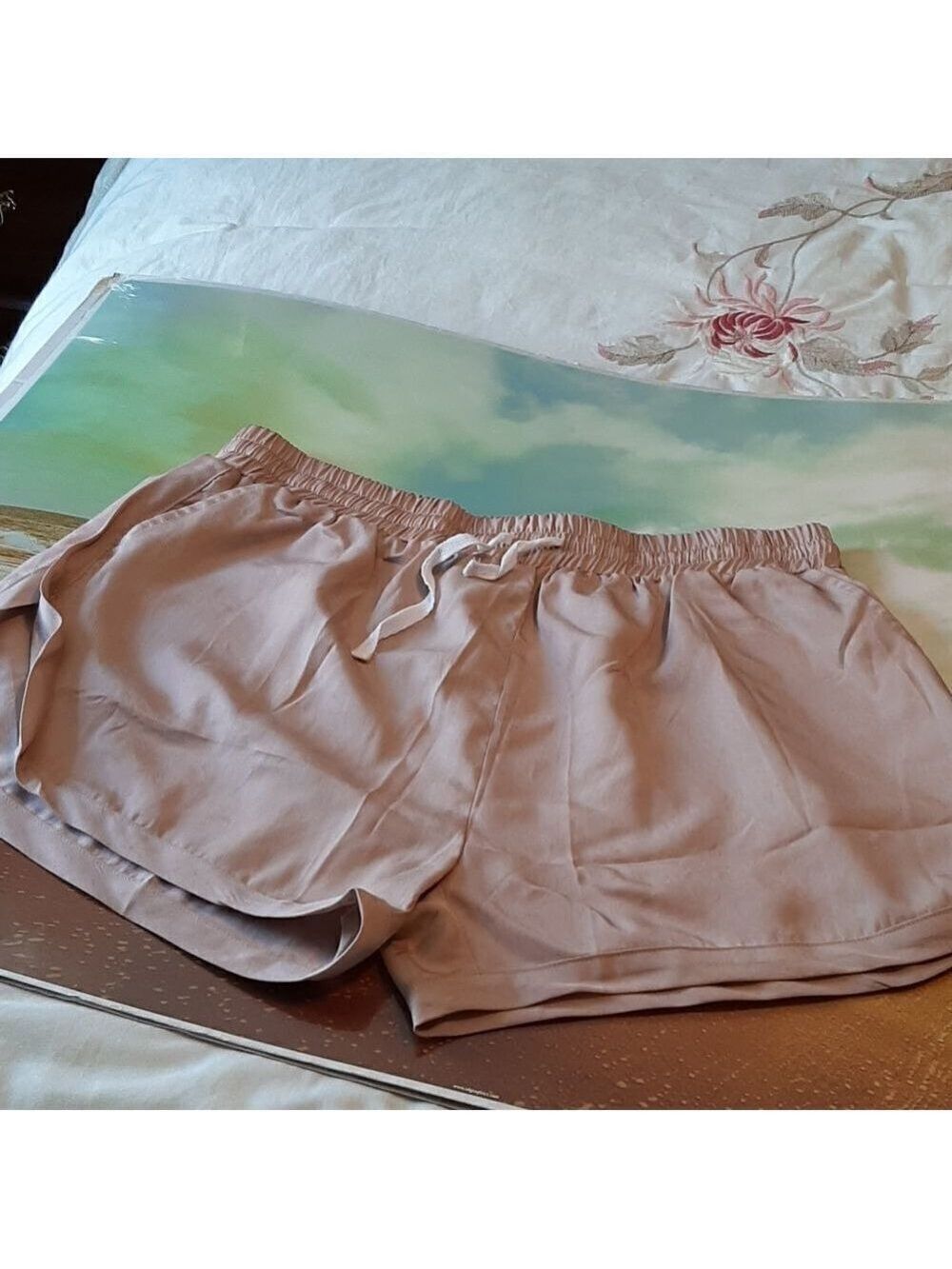 NWT Sarin Mathews workout shorts with soft & breathable Size XXL